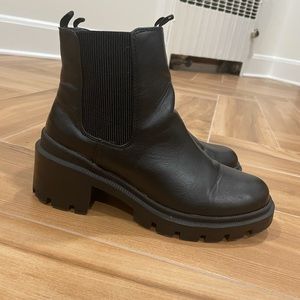 Universal Thread Cai Heeled Ankle Boots